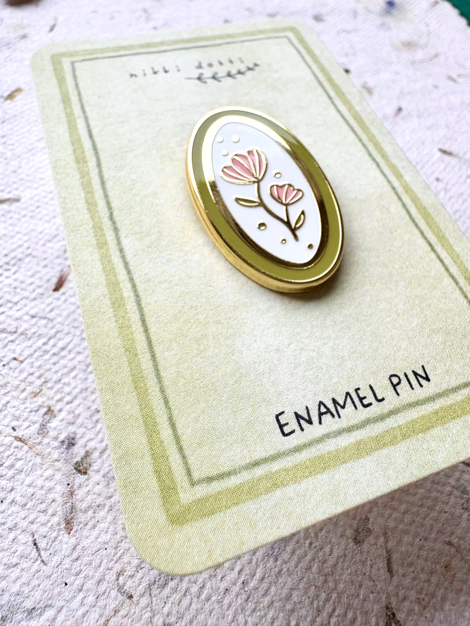 Enamel pin Flowers