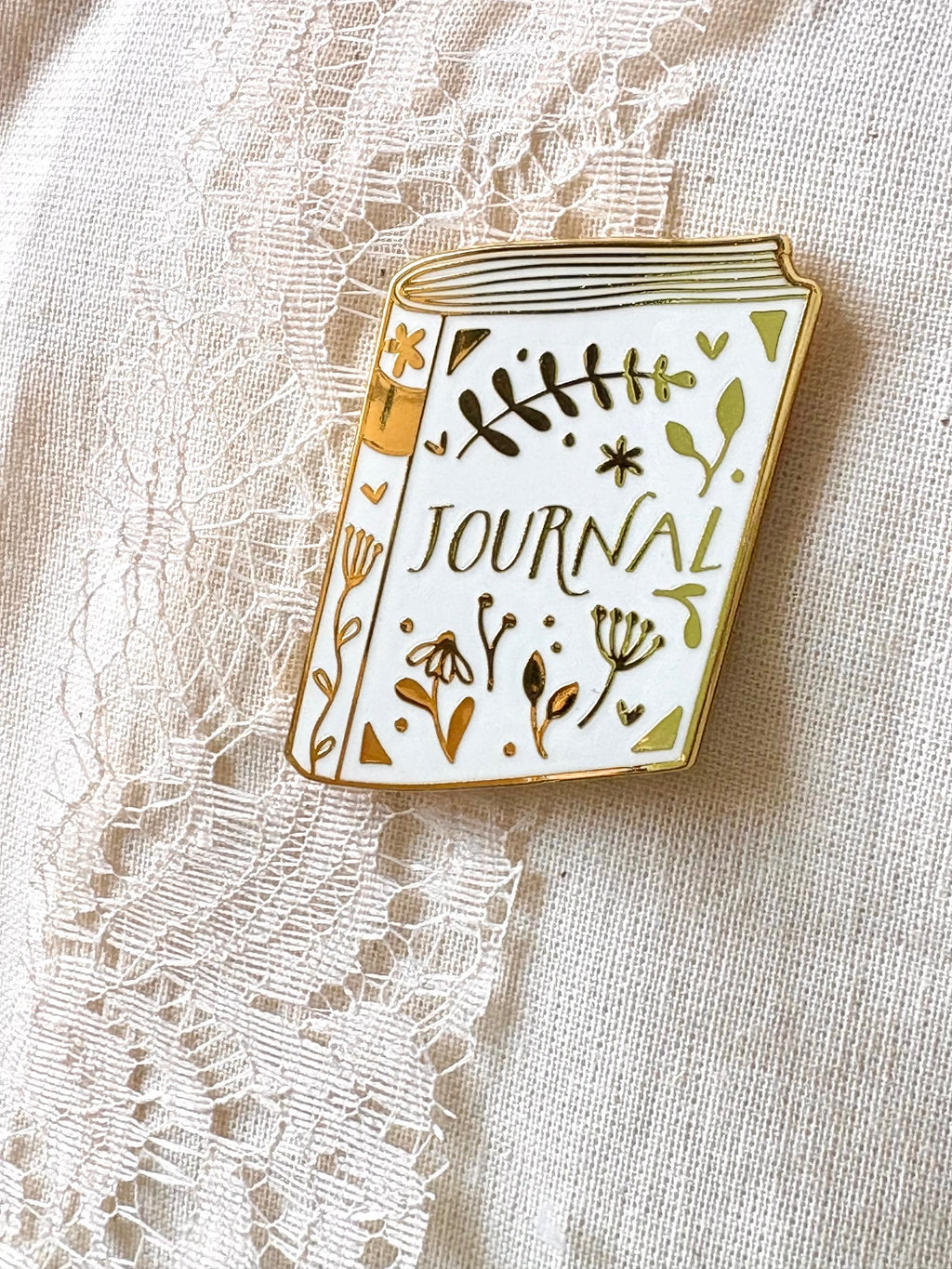 Enamel pin Journal